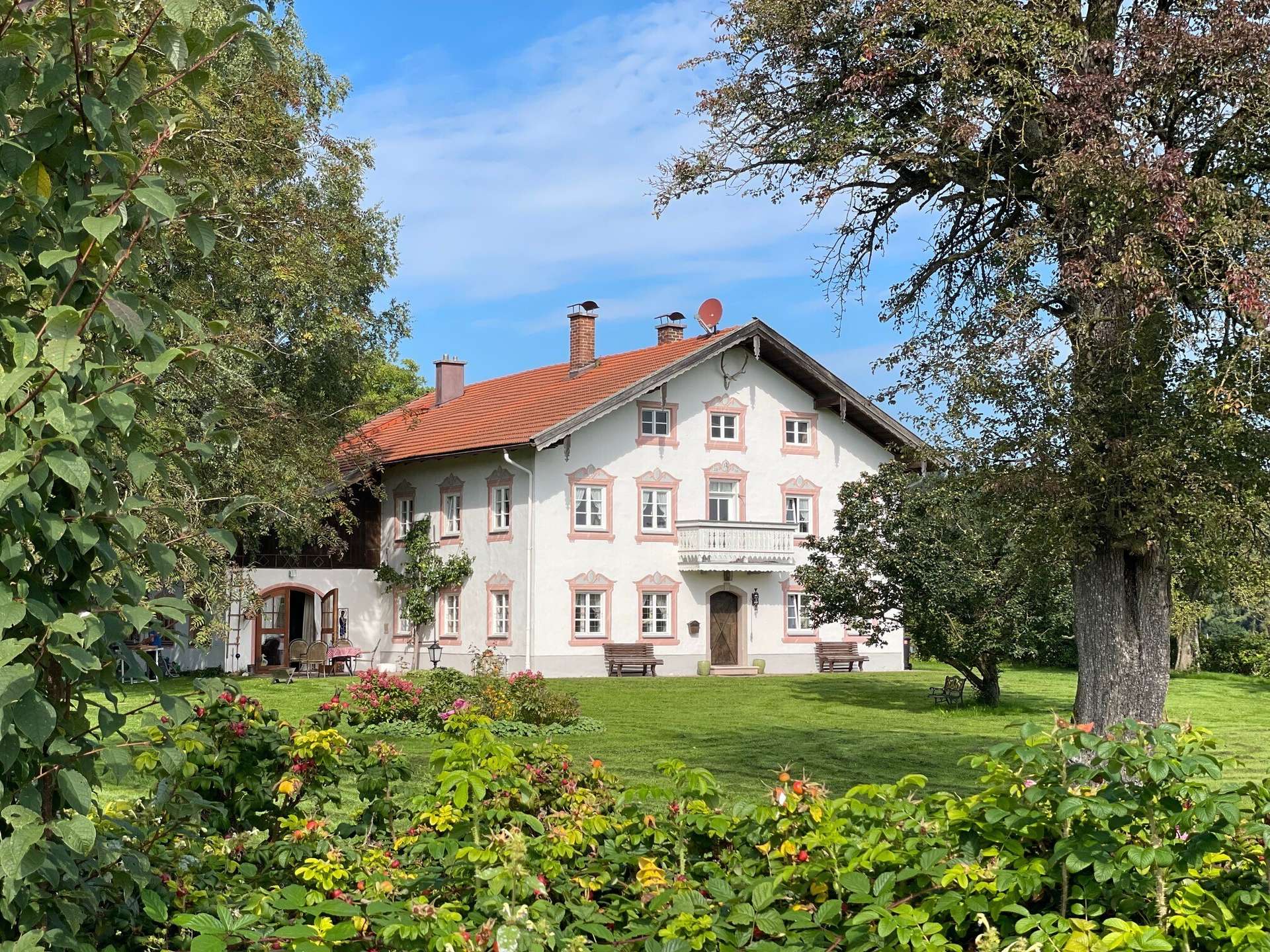 Idyllisches stilv. renoviertes Bauernhaus Nähe Traunstein und Waginger See – Scheune Bienenhaus