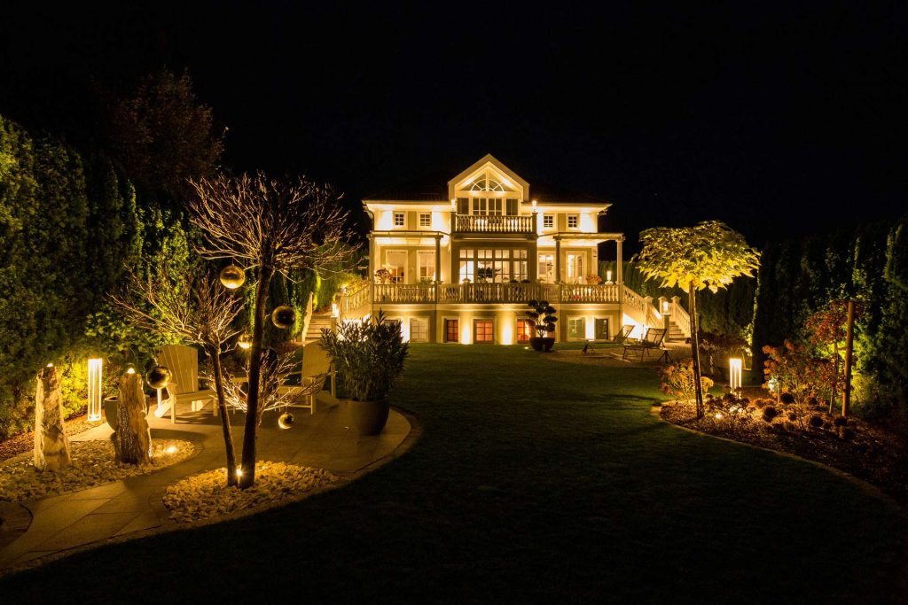 Prien am Chiemsee – Exklusive Villa mit Bergpanorama & Seeblick in Bestlage