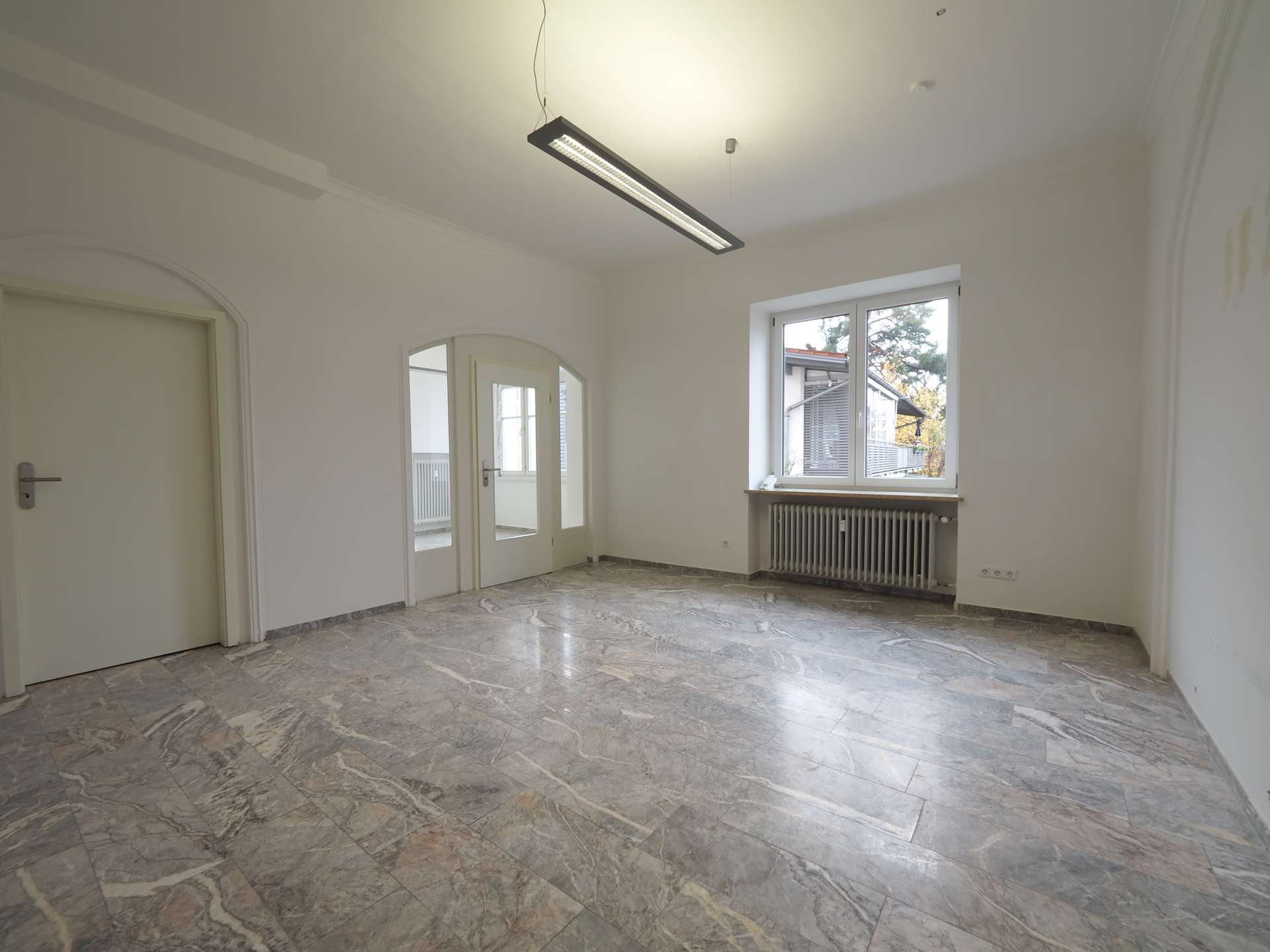 Modern sanierte Altbauvilla – 124qm Büroeinheit zentral in Traunstein