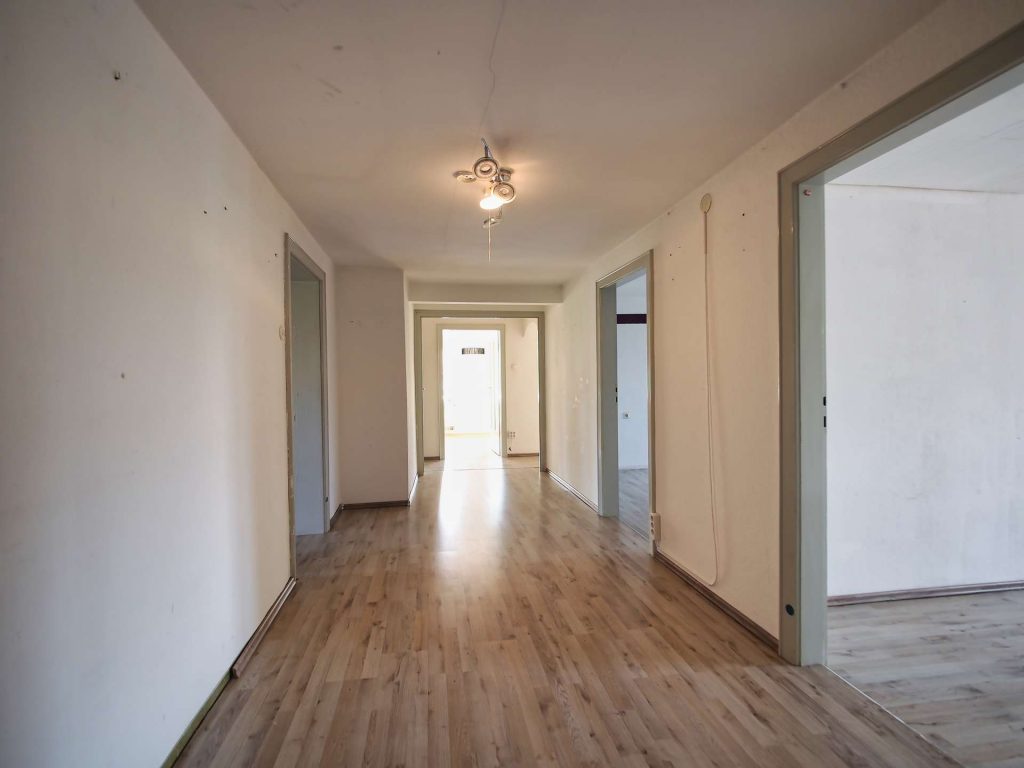 Zw. Traunstein und Traunreut in beliebter Wohngegend – Mehrfamilienhaus für Kapitalanleger