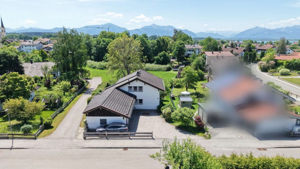 Chieming Chiemsee Top Lage – Einfamilienhaus mit 816 m2 Grundstück – 500m zum See , Doppelgarage