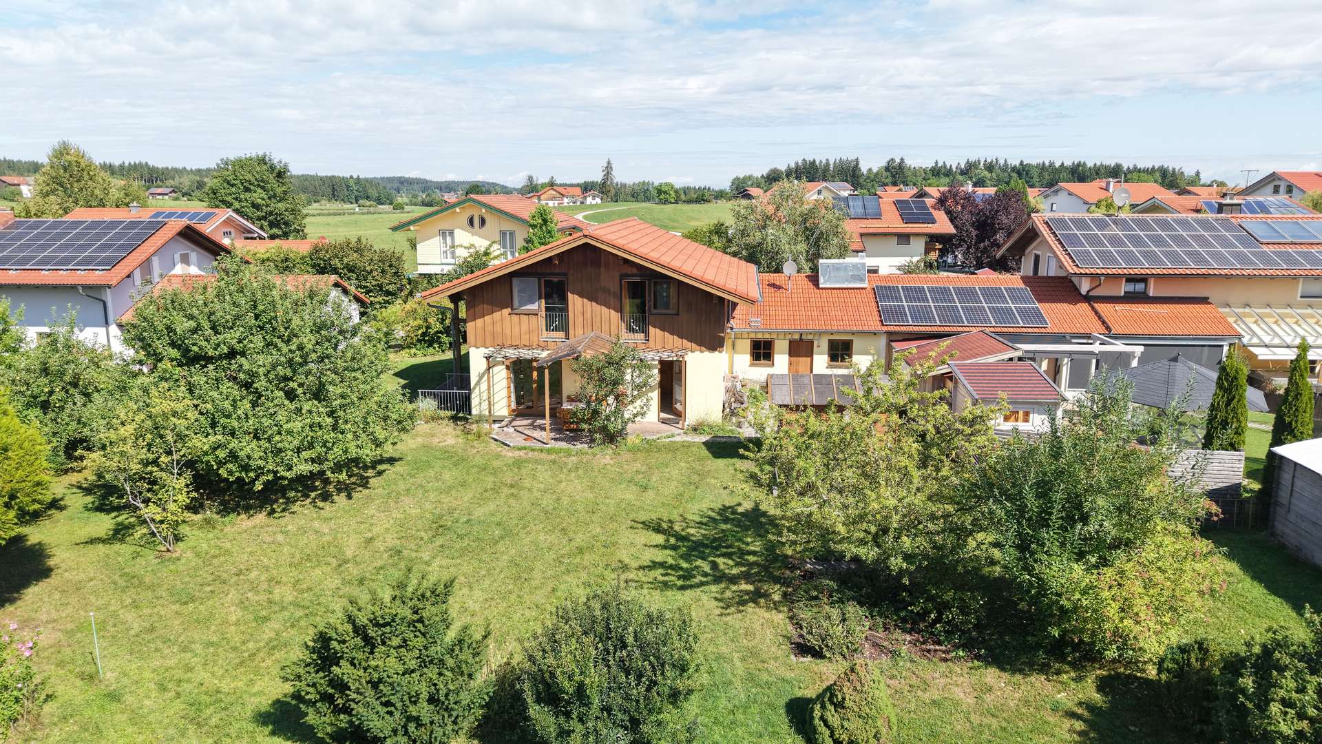 Familienfreundliches niedrigenergie Einfamilienhaus bei Traunstein mit Erbpachtgrundstück