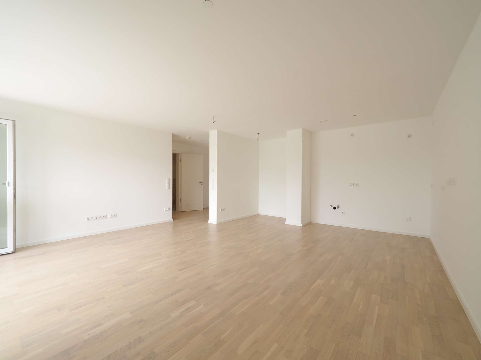 Attraktive moderne 2-Zimmer Gartenwohnung mit TG-Stellplatz in Kammer bei Traunstein