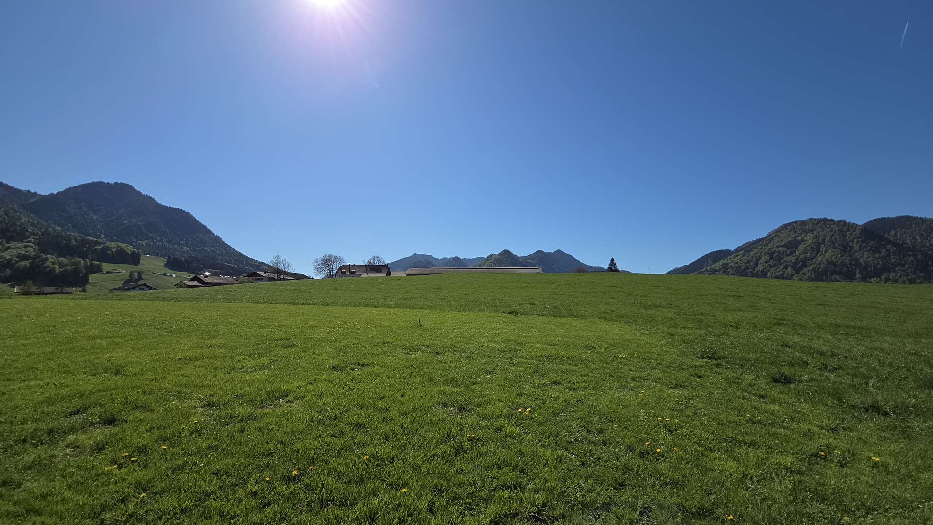 Reihenhäuser Baugrundstücke – großflächige Panorama Gauben – sonnige Ortsrandlage von Ruhpolding